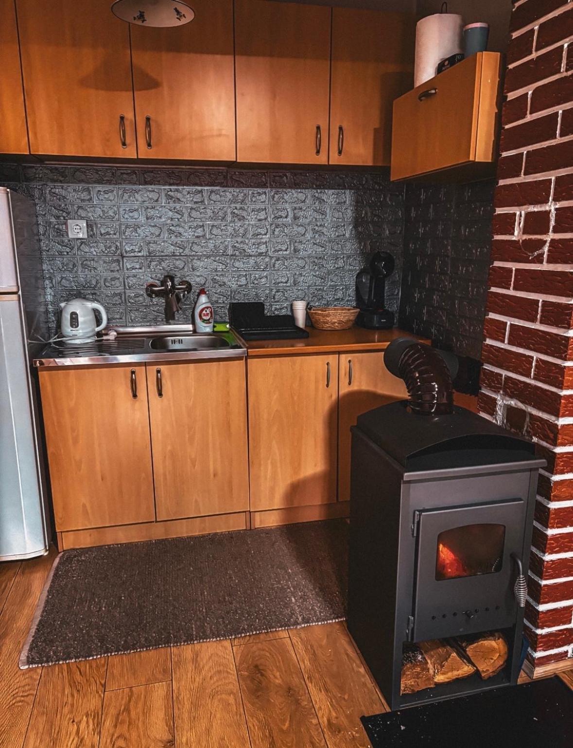 Slatki Dom Fireplace คอนยิค ภายนอก รูปภาพ